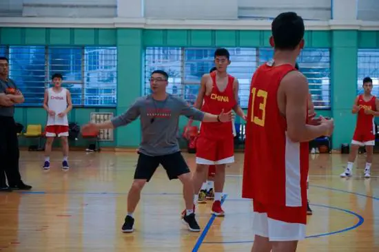 为什么篮球教练的经验很重要_2